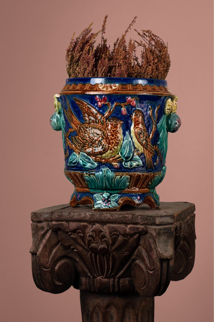 Featured lamp