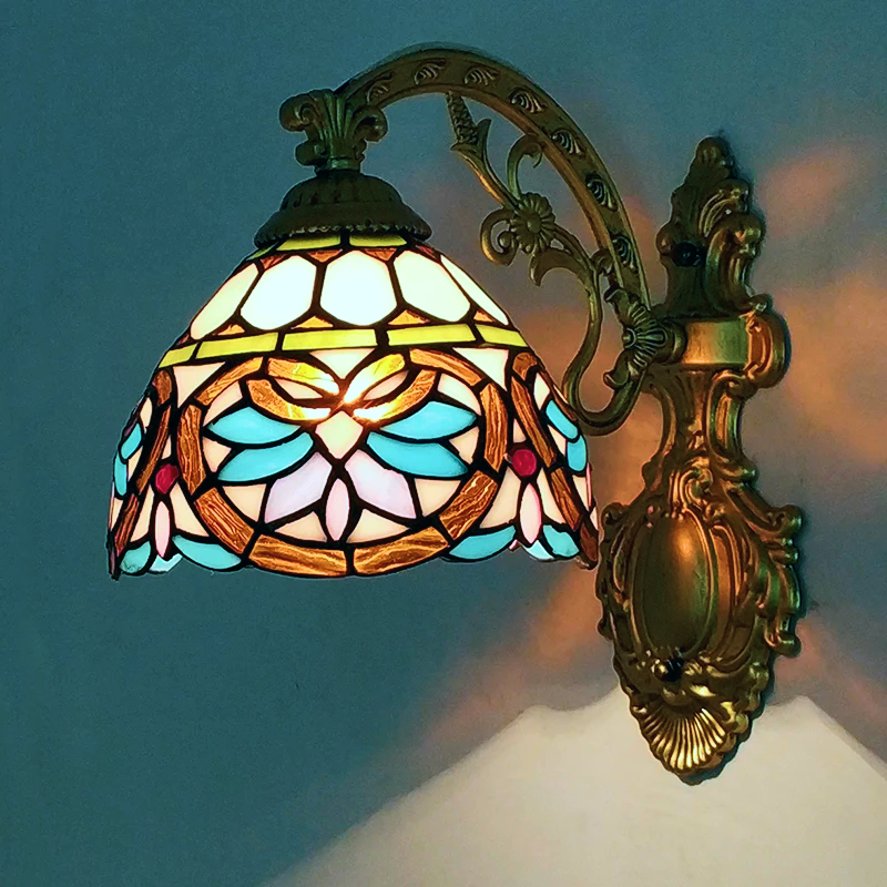 Featured lamp